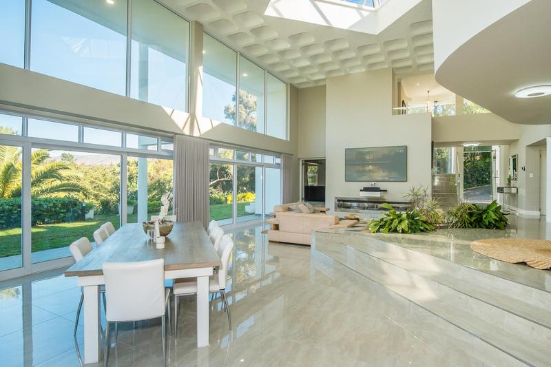 6 Bedroom Property for Sale in Constantia Western Cape